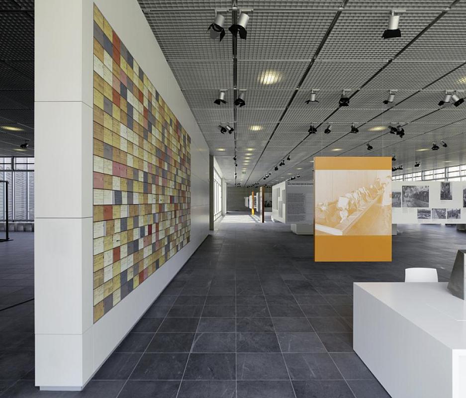 Berlin, 2010, Daueraustellung im Dokumentationszentrum, Stiftung Topographie des Terrors, Stefan Josef Müller