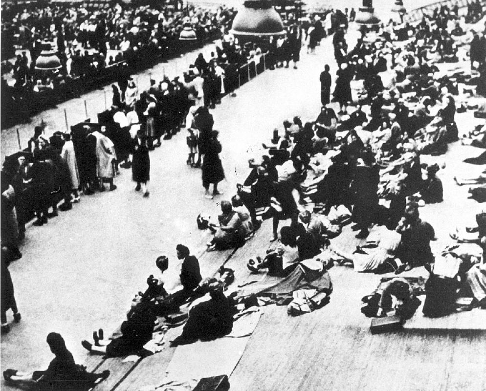 Paris, 1942, Im Vélodrome d'Hiver versammelte Juden, Yad Vashem