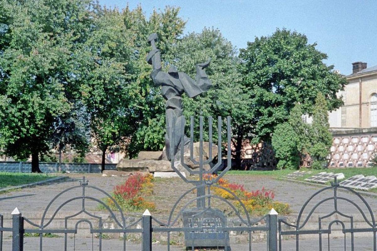Lemberg, 2004, Ghettodenkmal, Stiftung Denkmal, Lutz Prieß
