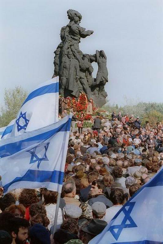 Babij Jar, o.D., Gedenkfeier am Denkmal für die Opfer von Babij Jar, ITAR-TASS