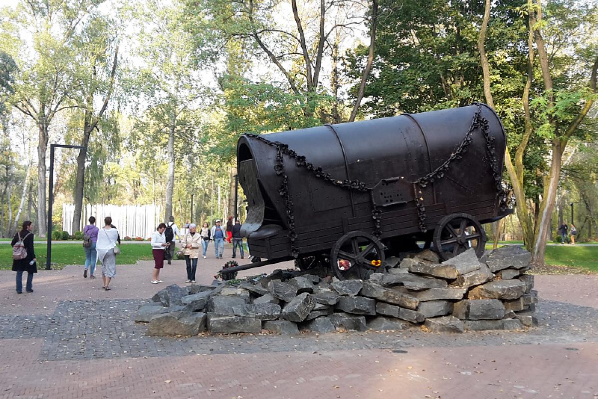Babij Jar, 2016, Denkmal für die ermordeten Roma, Stiftung Denkmal