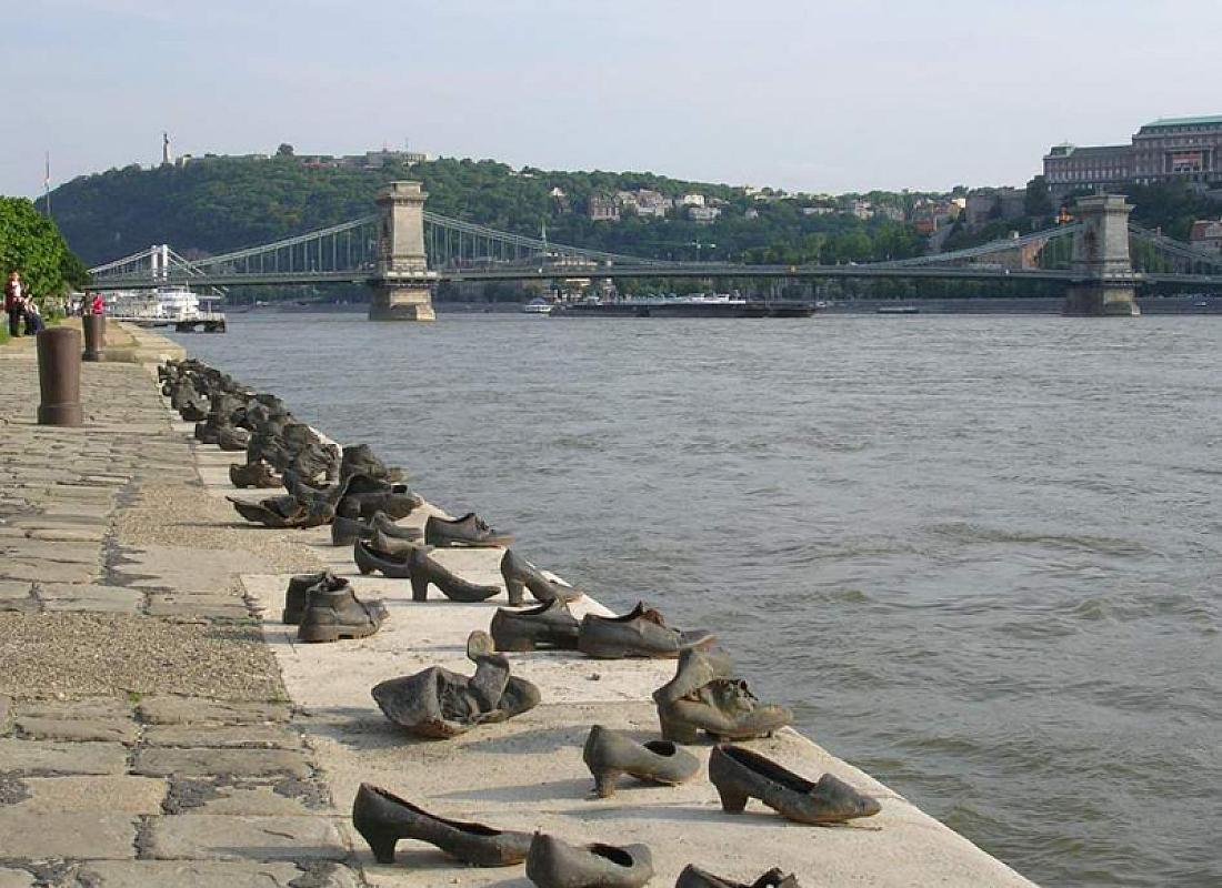 Budapest, 2005, Schuhe am Donauufer, Stiftung Denkmal, Diana Fisch