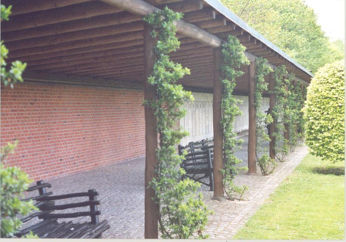 Copenhagen, 2003, Pergola and plaques with the names of missing victims in the Memorial Grove in Ryvangen, Stiftung Denkmal, Christl Wickert
