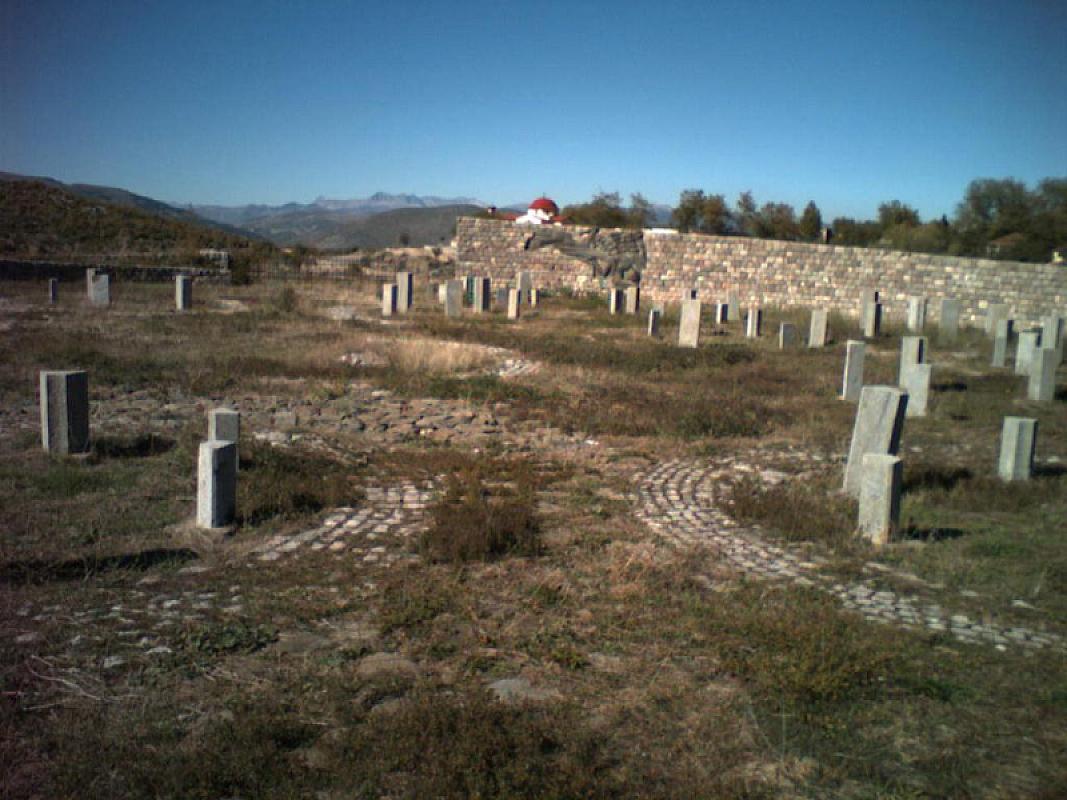 Borova, 2007, Denkmalanlage für die Opfer des Massakers, public domain