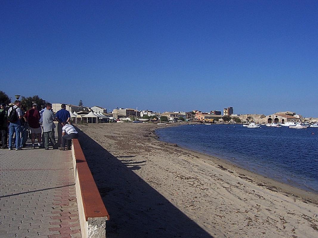Marzamemi, 2008, Strand, an dem britische Truppen am 10.Juli 1943 landeten, Antonio Maria Privitera