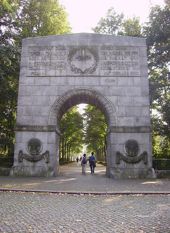 Berlin, 2009, Eingangstor zur Anlage, Thomas Herrmann, Berlin
