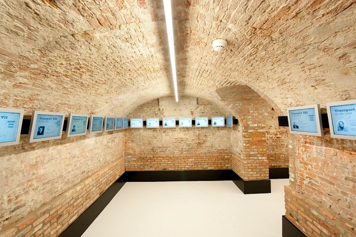 Mechelen, 2012, Blick in die Gedenkstätte in der ehemaligen Kaserne, Christophe Ketels