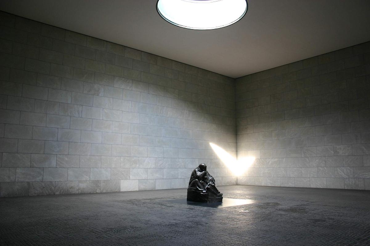 Berlin, 2008, Innenraum der Neuen Wache, Stiftung Denkmal, Anne Bobzin