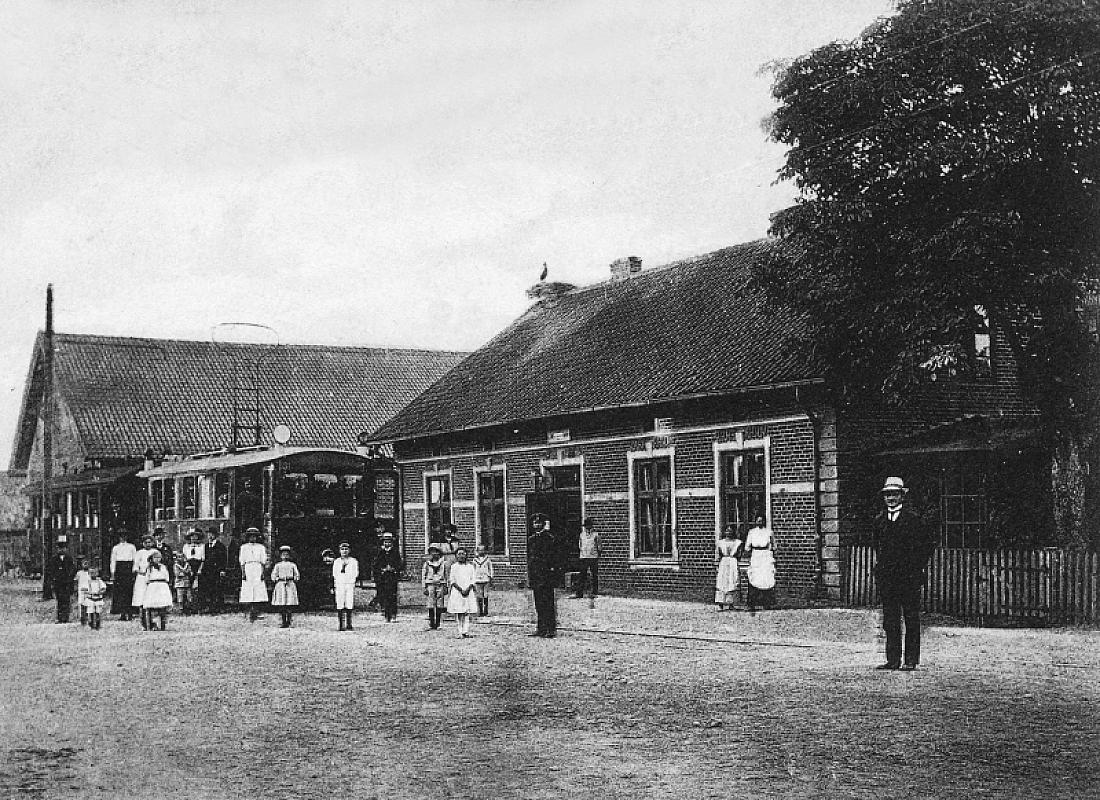 Mikieten, um 1910, Bahnstation mit Restauration A. Goldenstern, www.bildarchiv-ostpreussen.de