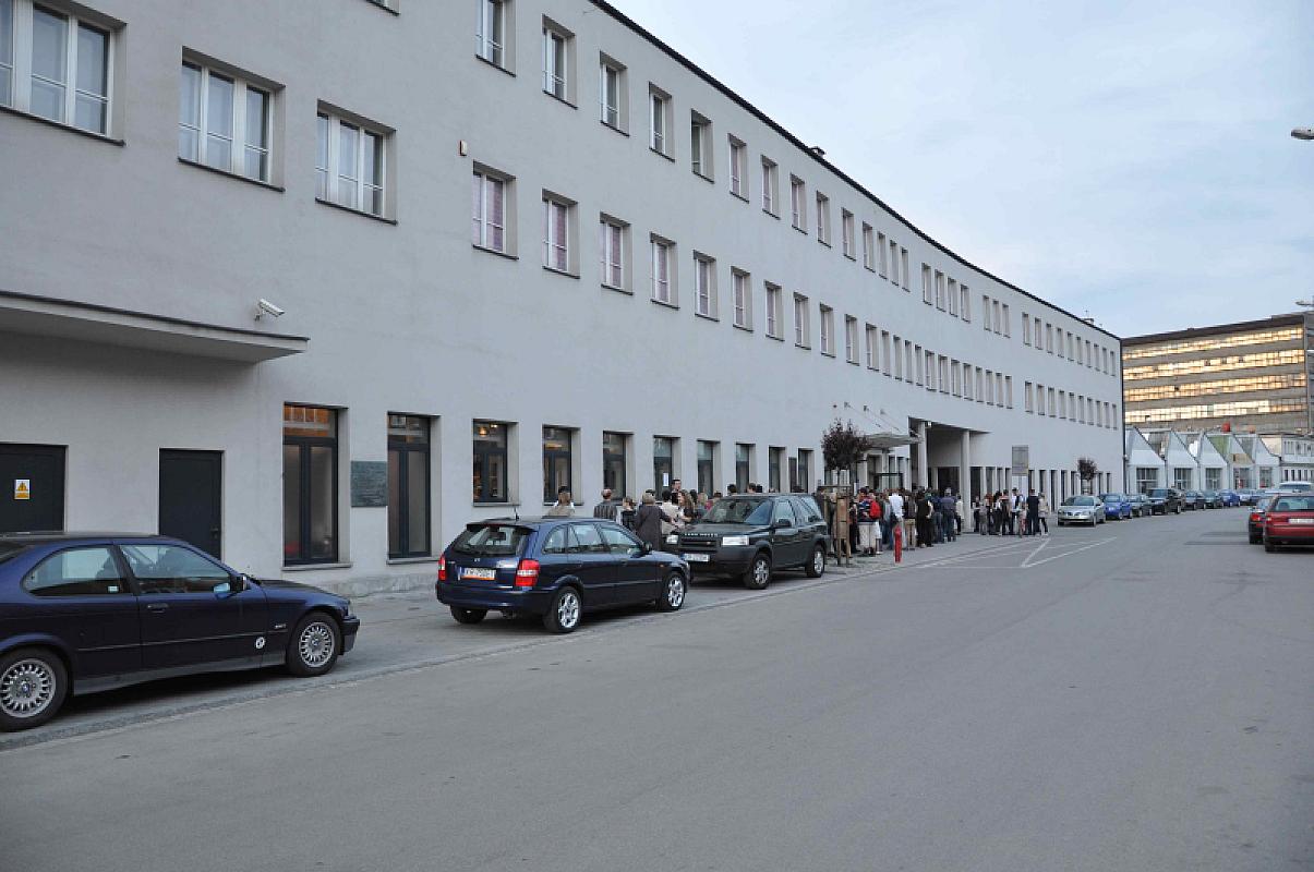 Krakau, 2011, Außenansicht der »Schindlerfabrik«, Muzeum Historyczne Miasta Krakowa Oddzial Fabryka Emalia Oskara Schindlera