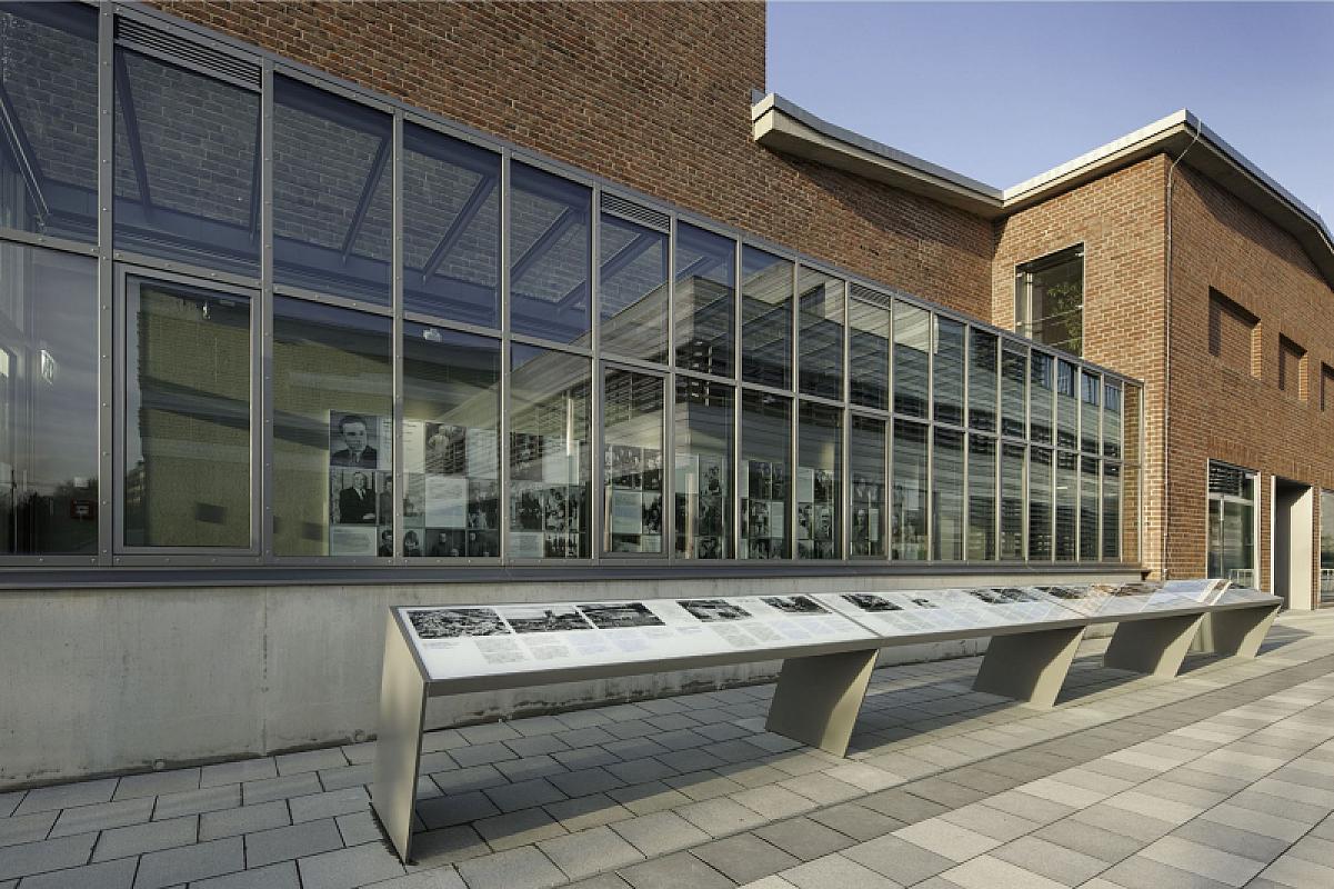 Düsseldorf, 2016, Informationspult am Erinnerungsort Alter Schlachthof, Realisierung: Eicher Werkstätten, Hochschule Düsseldorf, Eric Fritsch
