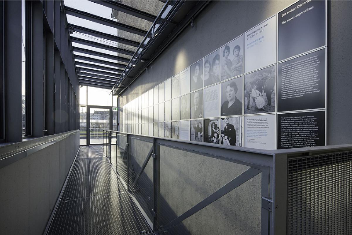 Düsseldorf, 2016, Blick in die Dauerausstellung: Gesichter und Geschichten, Hochschule Düsseldorf, Eric Fritsch