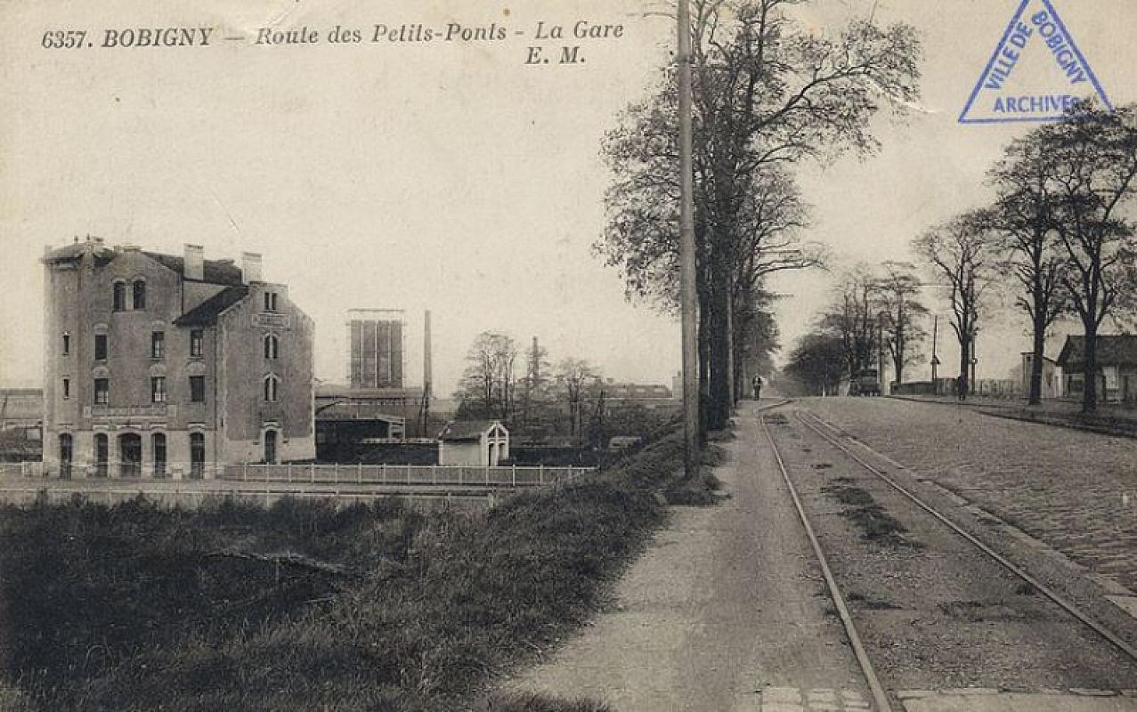 Bobigny, o.D., Route des Petits-Ponts am Bahnhof Bobigny, historische Postkarte, gemeinfrei
