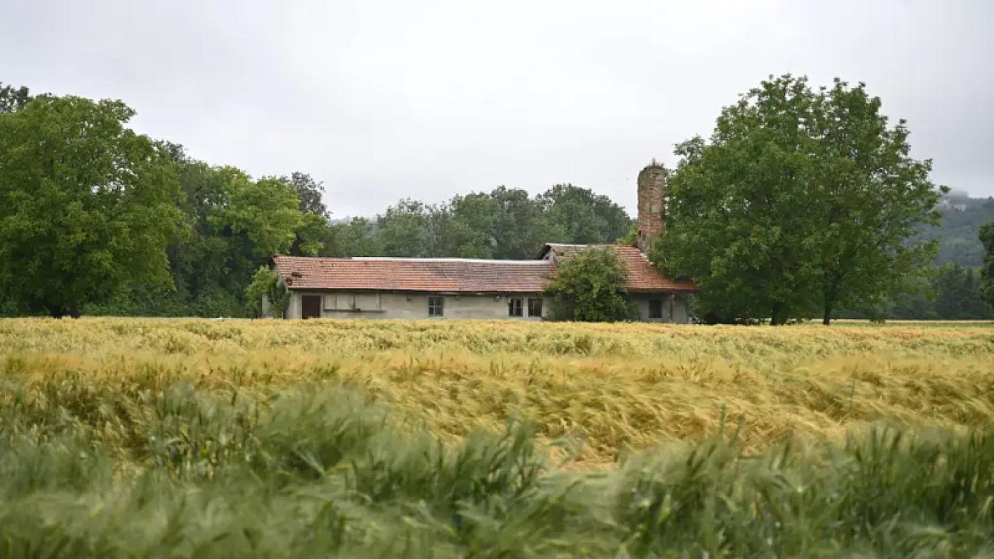 Büren an der Aare, 2012, Ansicht des ehemaligen Waschhauses des »Concentrationslagers« Büren an der Aare, Privatarchiv Jürg Stadelmann