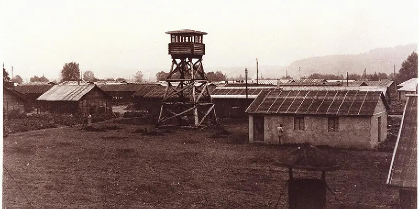 Büren an der Aare, 1940/41, Ansicht des »Concentrationslagers« Büren an der Aare mit dem Wachtturm, Privatarchiv Jürg Stadelmann