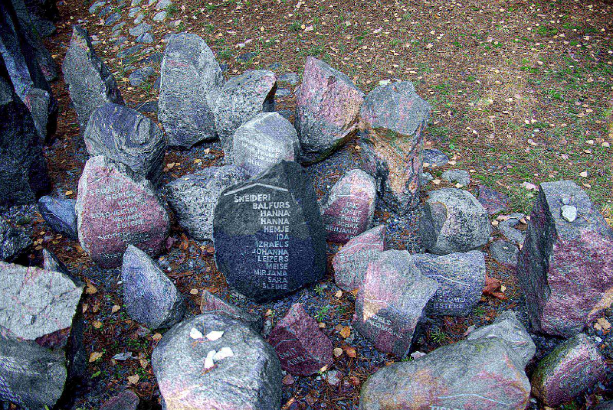 Rumbula, 2009, Granite stones with the names of victims, Ronnie Golz