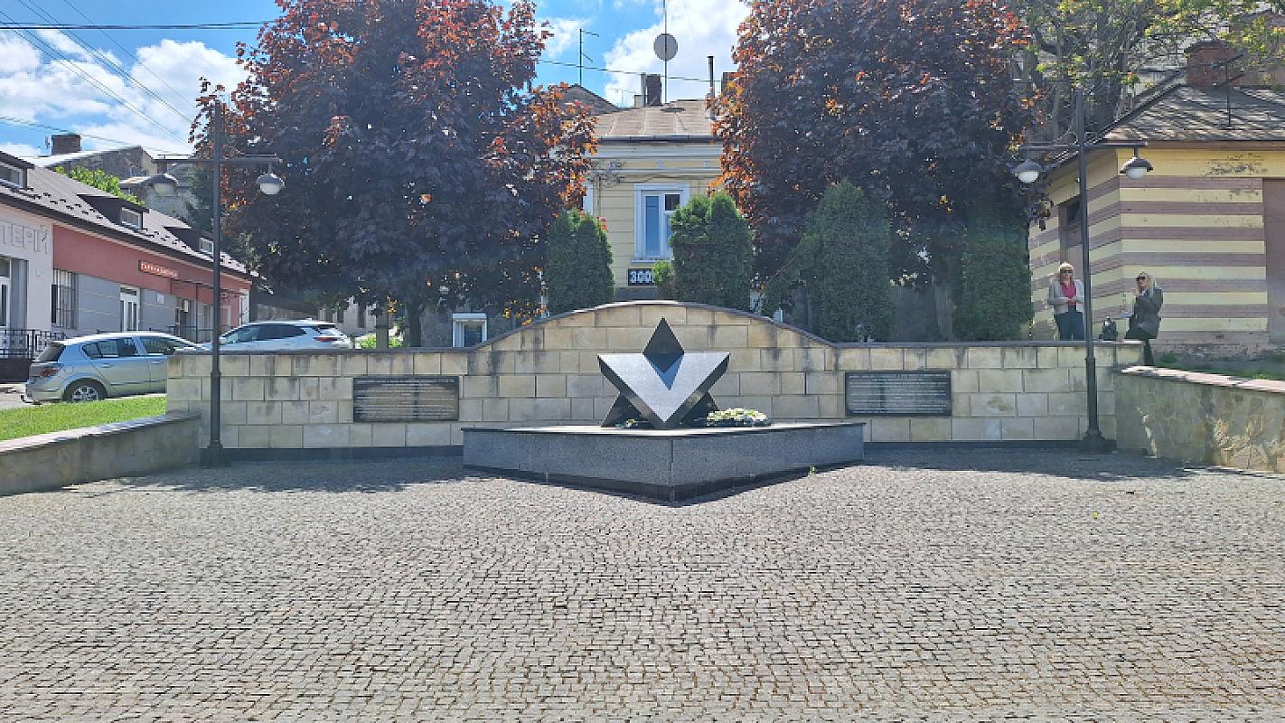 Czernowitz, 2026, Das 2016 eröffnetes Denkmal für die Opfer des Ghettos, Stiftung Denkmal