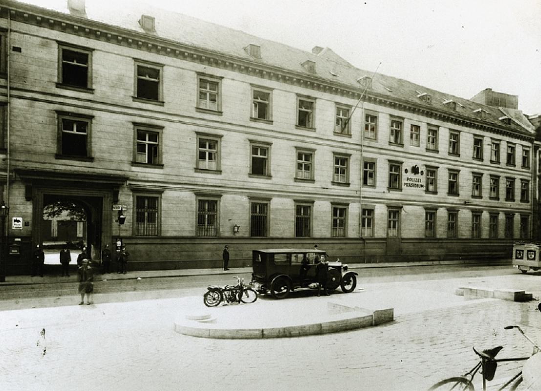 Düsseldorf, about 1927, Mühlenstraße 29, Stadtarchiv Düsseldorf