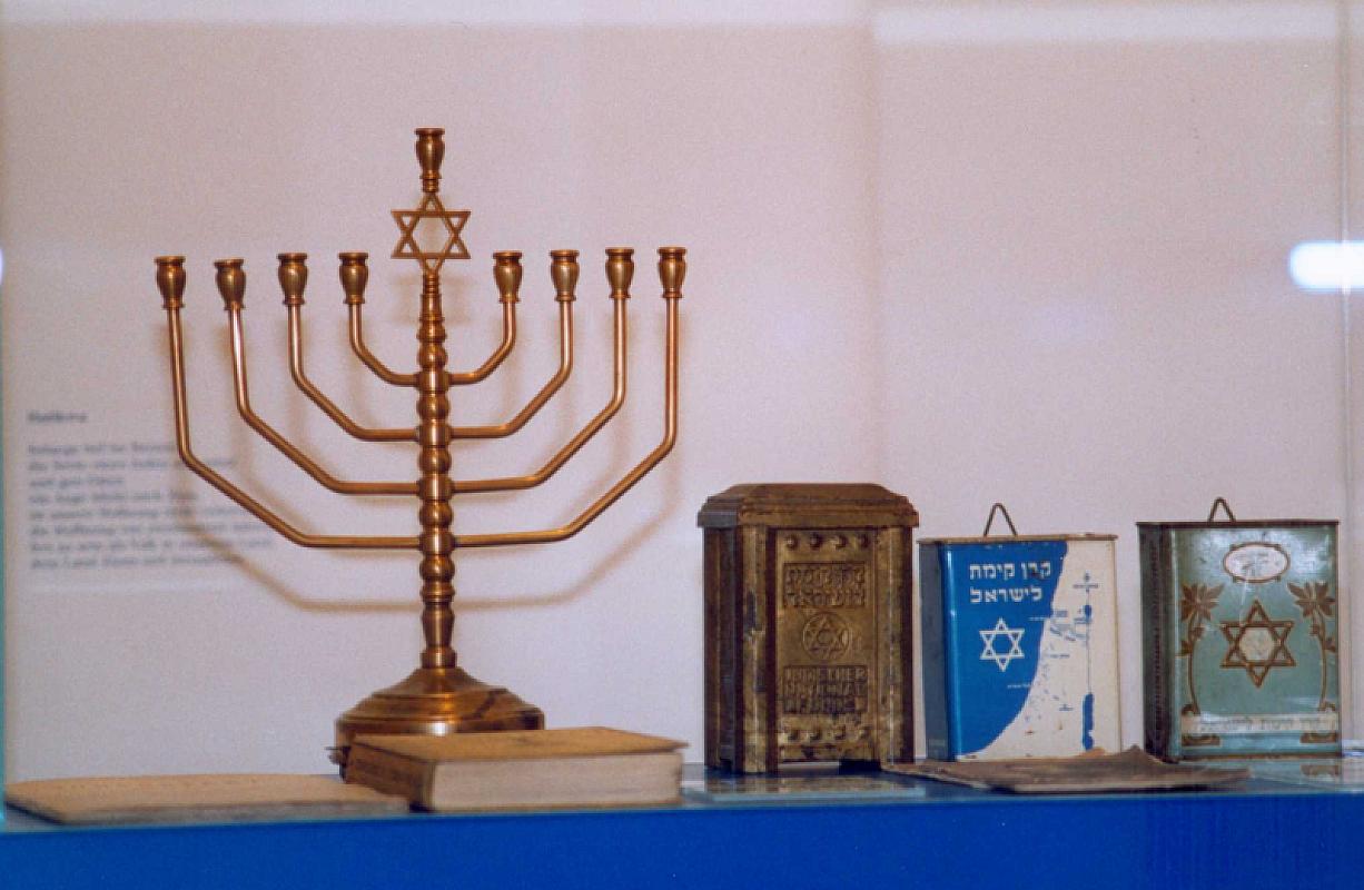 Dorsten, 2009, Ausstellungsgegenstände im Museum, Jüdisches Museum Westfalen